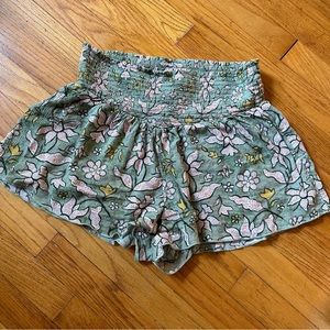 Aerie Shorts Smocked Waist